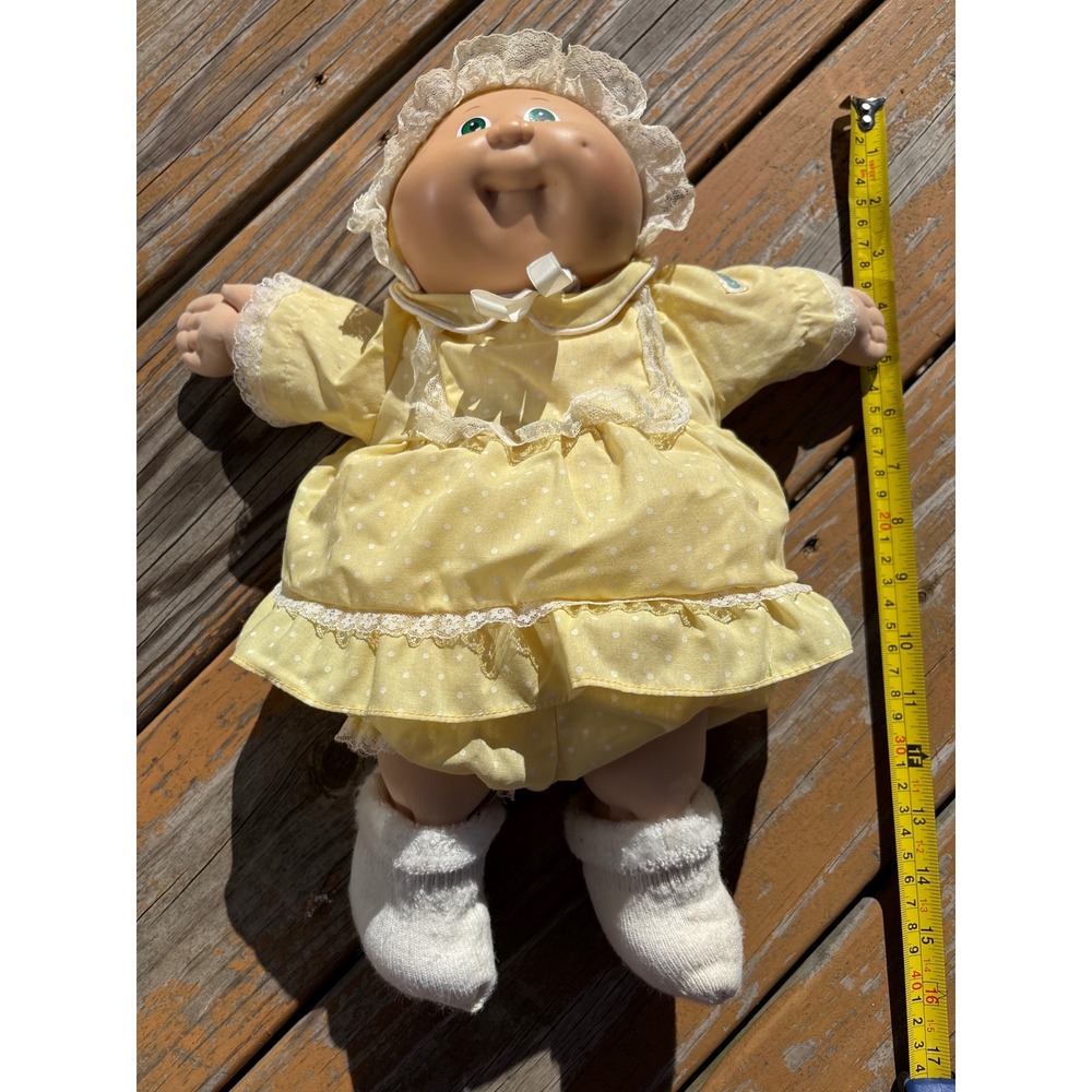 Vintage 1984 Cabbage Patch Kids Coleco Doll Yellow Polka Dot Dress 16 Inch